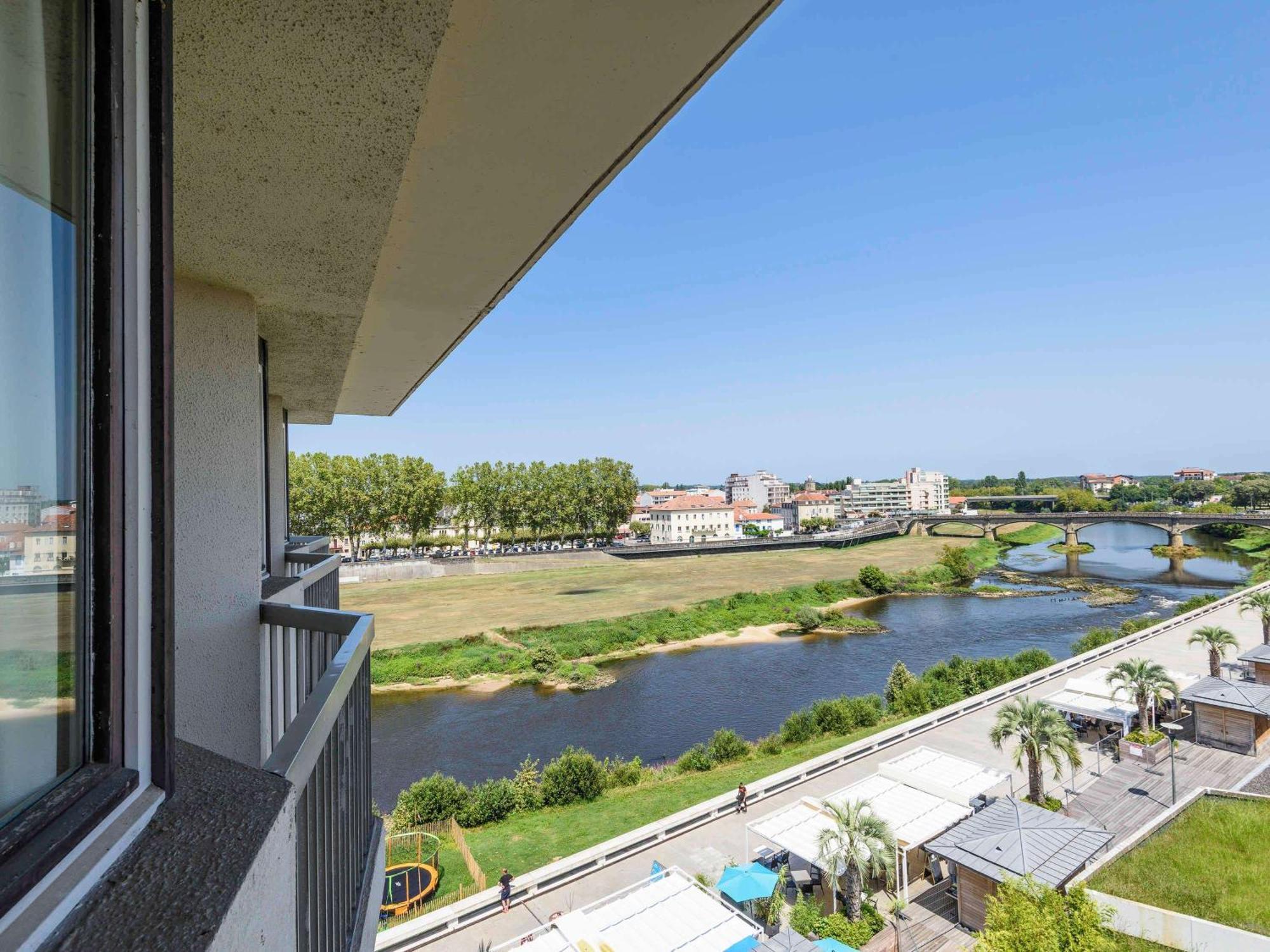 Hotel Ibis Styles Dax Centre Zewnętrze zdjęcie